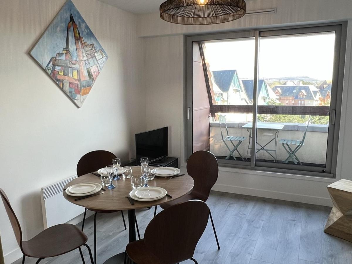 Cabourg : Duplex Renove 2 Pieces, Acces Direct Plage, Fibre, Parking, Cuisine Equipee, 4 Pers. - Fr-1-487-351 Екстер'єр фото